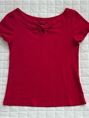 Rafaella Red Short Sleeve Scoop Neck Top with Keyhole and Tie Details